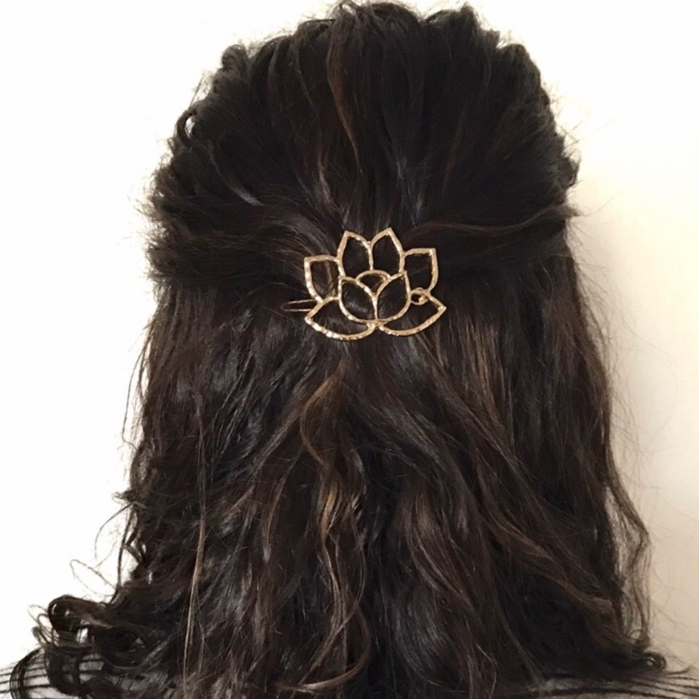 Gold Lotus Flower Hair Clip. Only 1 left! - Picture 5 of 6
